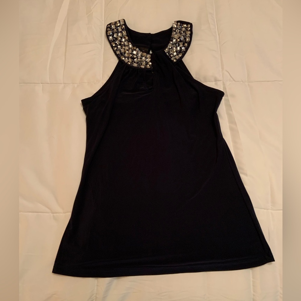 I N C/ women’s sleeveless top